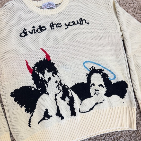 Divide the Youth Angel Sweater - Picture 2 of 9